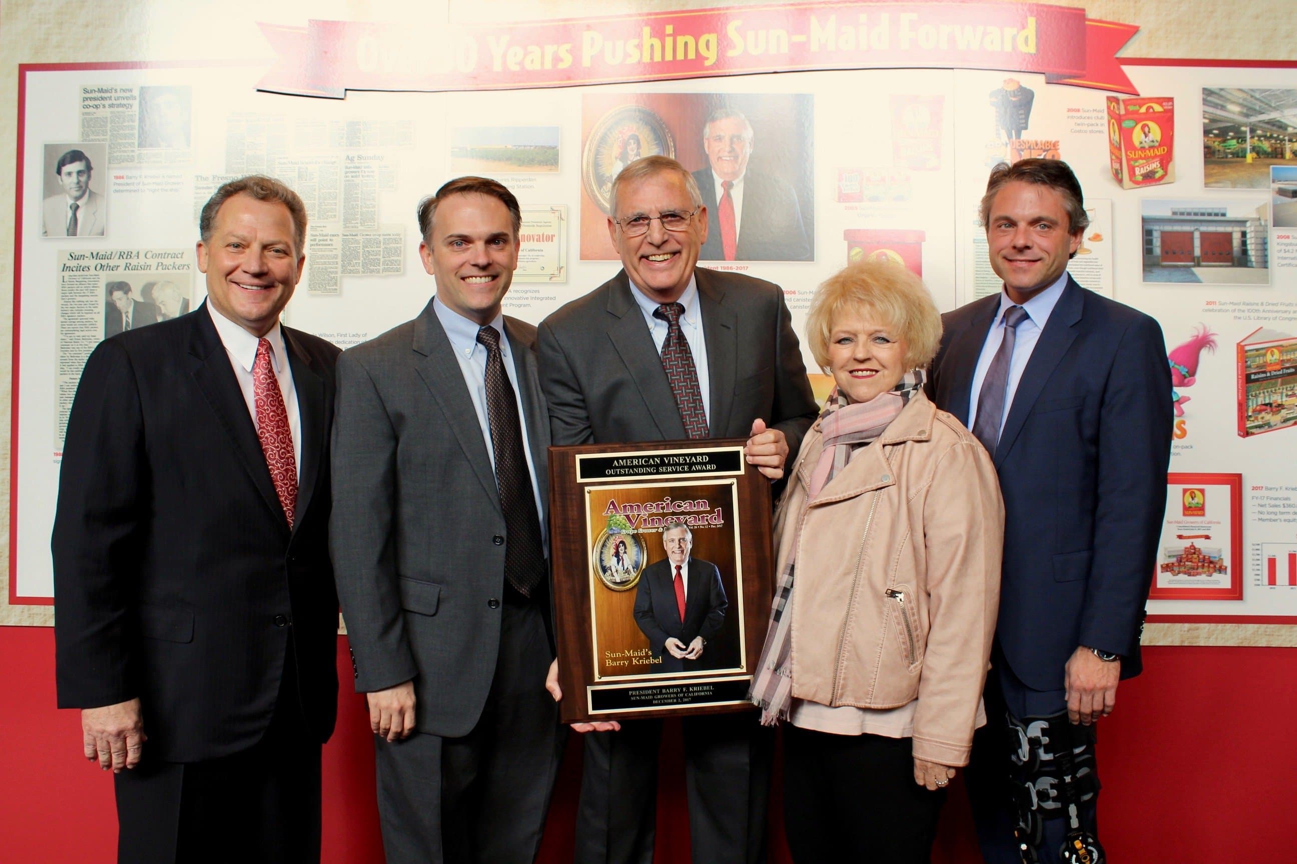 Retiring Sun Maid President Receives American Vineyard Outstanding Service Award