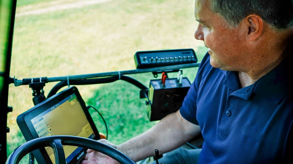 New Grant Fuels Better Nutrient Management in Vineyards
