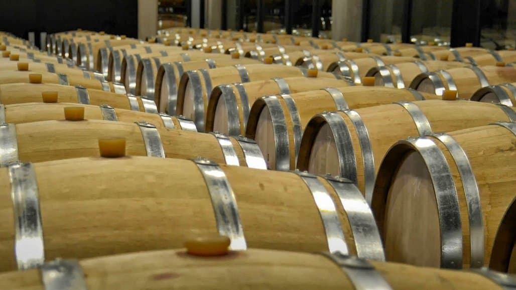 National Association of Wine Retailers Asks Supreme Court to Take up Wine Shipping Case